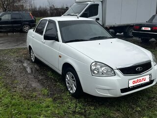 2017 Lada (ВАЗ) Priora I Рестайлинг, белый, 710000 рублей, вид 2