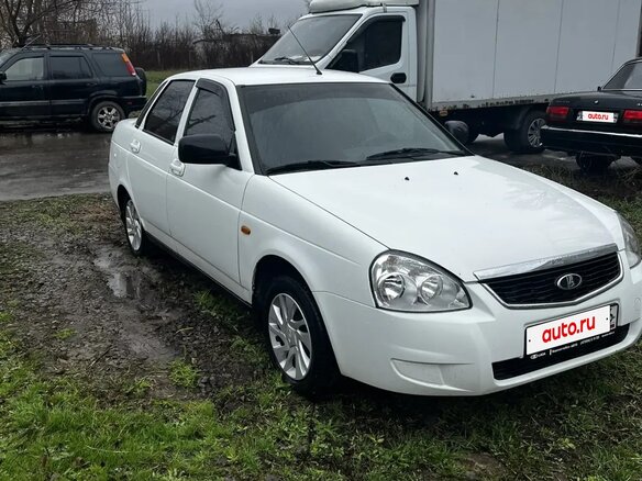 2017 Lada (ВАЗ) Priora I Рестайлинг, белый - вид 1