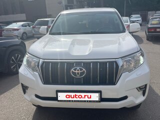 2018 Toyota Land Cruiser Prado 150 Series Рестайлинг 2, белый, 5000000 рублей, вид 1