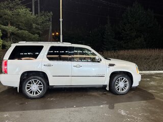 2011 Cadillac Escalade III, белый, 1390000 рублей, вид 5