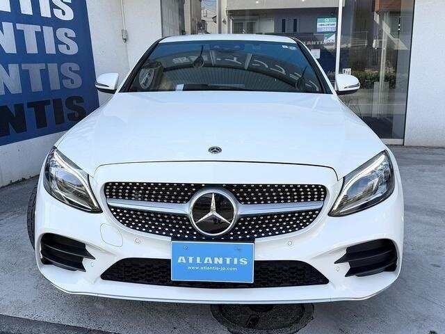 Открыть фотографии: Mercedes-Benz C-Класс IV (W205) Рестайлинг