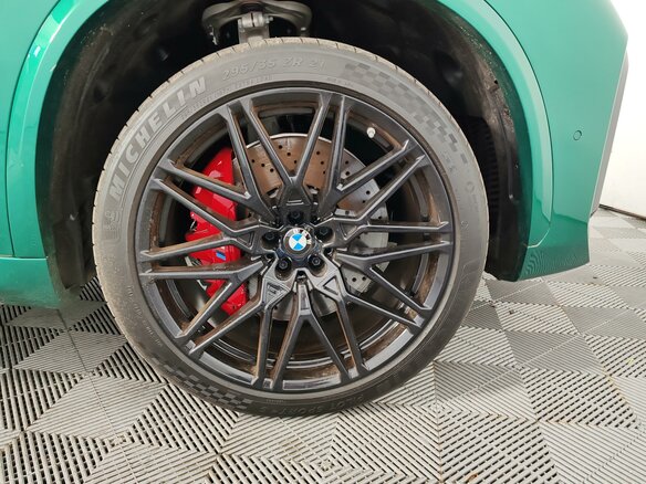 2024 BMW X5 M Competition III (F95) Рестайлинг, зелёный, 14500000 рублей - вид 17
