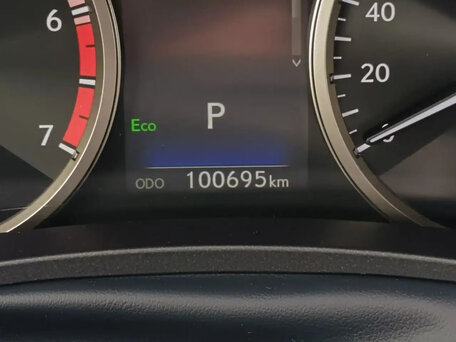 2020 Lexus NX 300 I Рестайлинг, серый, 2600000 рублей, вид 5