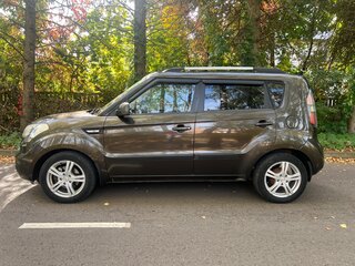 2011 Kia Soul I, коричневый, 660000 рублей, вид 2