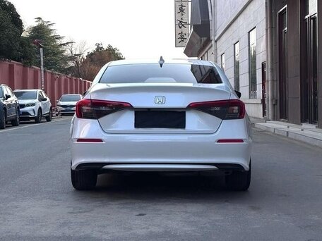 2022 Honda Civic XI, белый, 1498000 рублей, вид 4