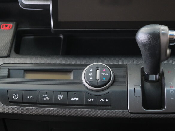 2010 Honda Freed I, серый - вид 16