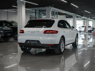 2016 Porsche Macan I, белый, 3050000 рублей, вид 5