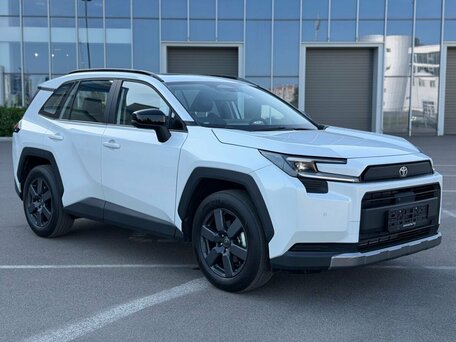 2026 Toyota RAV4 VI (XA60), белый, 4150000 рублей, вид 2
