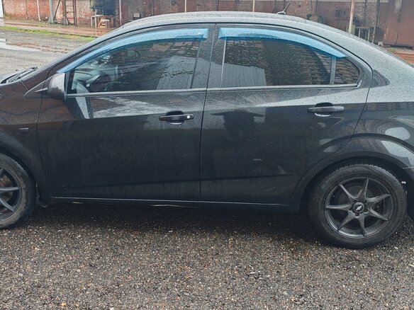 2013 Chevrolet Aveo II, чёрный, 650000 рублей - вид 3