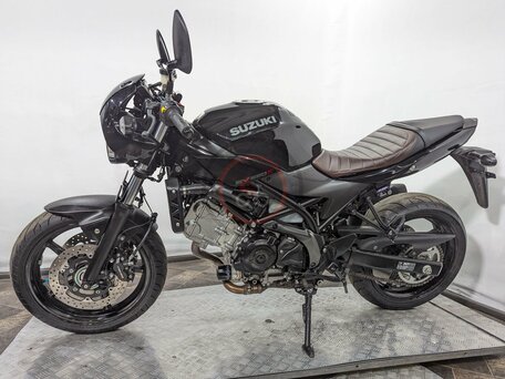 2020 Suzuki SV 650, серый, 549000 рублей, вид 2
