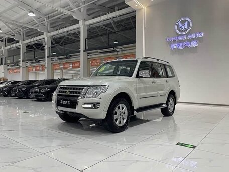 Mitsubishi Pajero IV Рестайлинг 2