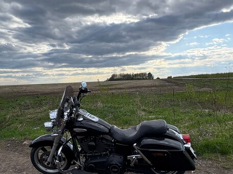 2012 Harley-Davidson Dyna Switchback, чёрный, 700000 рублей, вид 2