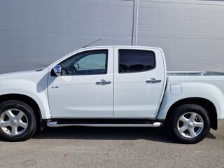 2017 Isuzu D-Max II, белый, 2255000 рублей, вид 4