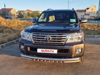2014 Toyota Land Cruiser 200 Series Рестайлинг 1, серый, 6500000 рублей, вид 3