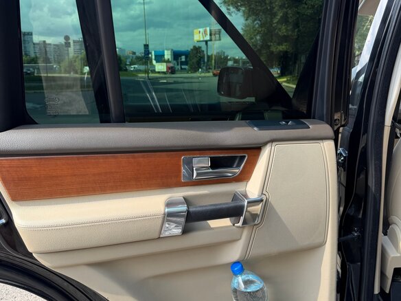 2010 Land Rover Discovery IV, чёрный - вид 32