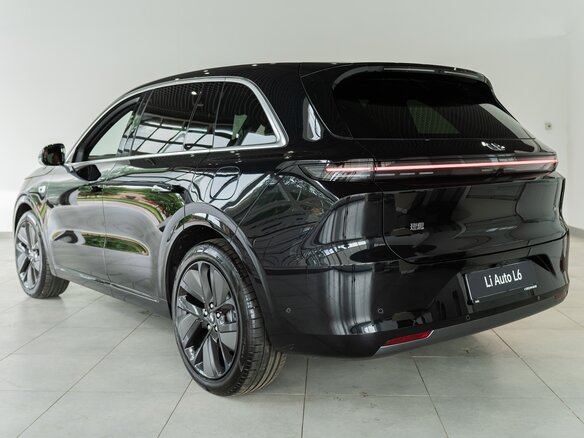 2025 Li Auto (Lixiang) L6 I, чёрный - вид 4