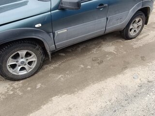 2013 Chevrolet Niva I Рестайлинг, зелёный, 420000 рублей, вид 2
