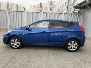 2011 Hyundai Solaris I, синий, 645000 рублей, вид 4