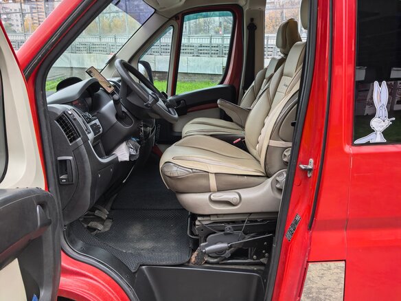 2011 Peugeot Boxer, красный, 2990000 рублей - вид 14