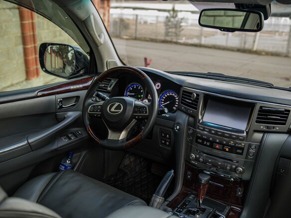2008 Lexus LX 570 III, чёрный, 3380000 рублей - вид 7