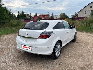 2010 Opel Astra GTC H Рестайлинг, белый, 700000 рублей, вид 5