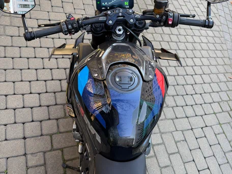 2023 BMW M 1000 R, чёрный, 2000000 рублей, вид 5