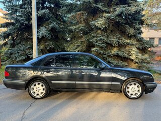 1998 Mercedes-Benz E-Класс 240 II (W210, S210), синий, 330000 рублей, вид 5