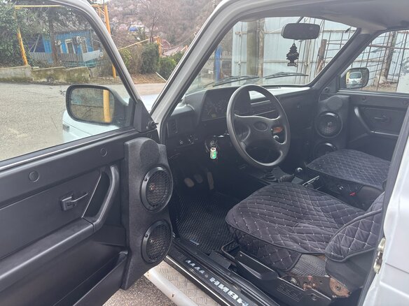 2013 Lada (ВАЗ) 2121 (4x4) I Рестайлинг, белый, 550000 рублей - вид 9