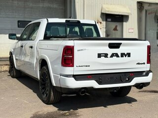 2026 Ram 1500 Crew Cab V Рестайлинг, белый, 9856000 рублей, вид 4