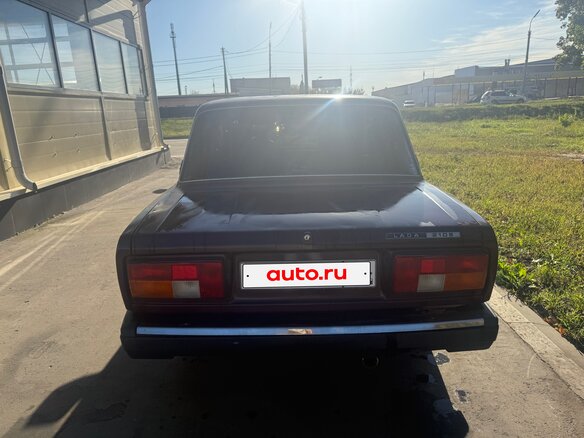 2006 Lada (ВАЗ) 2105, пурпурный, 165000 рублей - вид 3