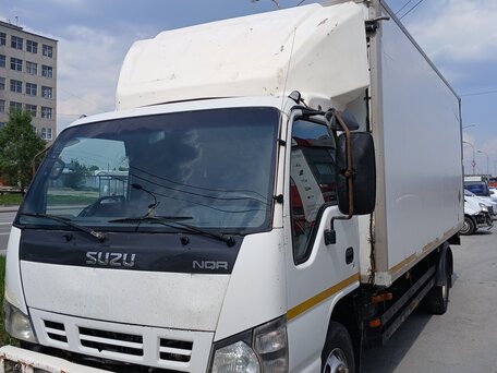 2011 Isuzu Elf (N-series), белый, 1000000 рублей, вид 1