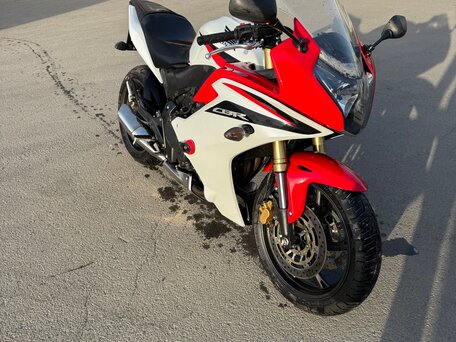 2011 Honda CBR 600F, белый, 670000 рублей, вид 2