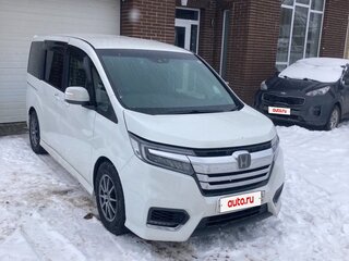 2020 Honda Stepwgn Spada V Рестайлинг, белый, 1900000 рублей, вид 3