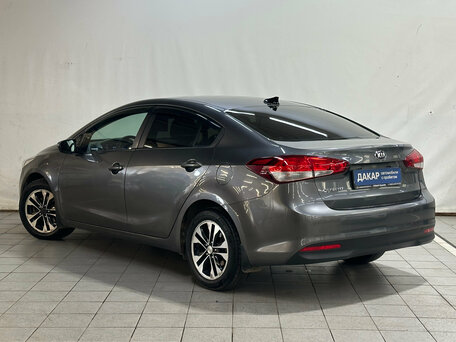 2019 Kia Cerato III Рестайлинг (Classic), серый, 970000 рублей, вид 4