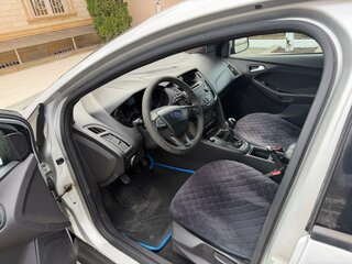 2015 Ford Focus III Рестайлинг, серый, 870000 рублей, вид 5