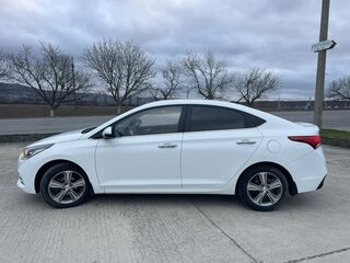 2018 Hyundai Solaris II, белый, 1500000 рублей, вид 5
