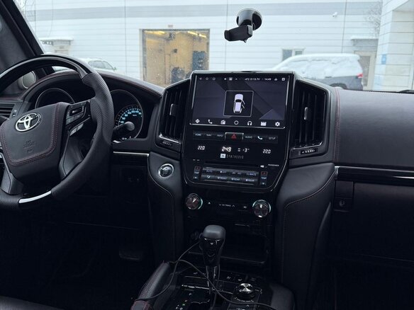 2010 Toyota Land Cruiser 200 Series, чёрный, 8400000 рублей - вид 10