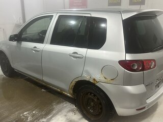 2004 Mazda Demio II (DY), серебристый, 220000 рублей, вид 5