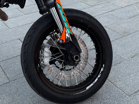 2020 KTM 690 SMC R, оранжевый, 850000 рублей, вид 4