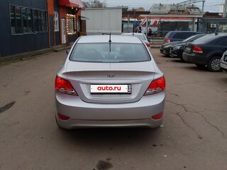 2014 Hyundai Solaris I, серебристый, 345000 рублей, вид 3