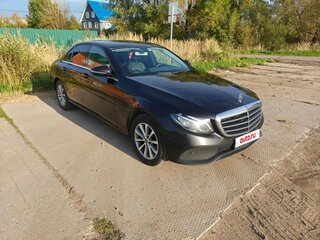 2019 Mercedes-Benz E-Класс 200 V (W213, S213, C238), чёрный, 1850000 рублей, вид 3