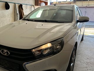 2021 Lada (ВАЗ) Vesta I, белый, 1500000 рублей, вид 1