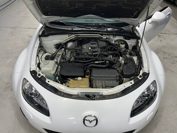 2011 Mazda MX-5 Hard Top III (NC) Рестайлинг, белый, 2200000 рублей - вид 9