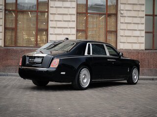 2025 Rolls-Royce Phantom Extended VIII (Series I), чёрный, 80000000 рублей, вид 4