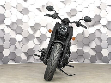 2023 Indian Chief Bobber, серый, 1699000 рублей, вид 5