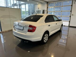 2016 Skoda Rapid I, белый, 809000 рублей, вид 4