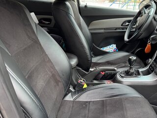 2013 Chevrolet Cruze I Рестайлинг, серый, 495000 рублей, вид 3
