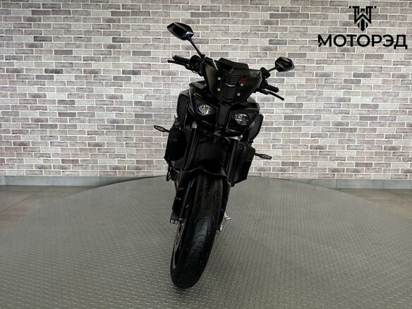 2017 Yamaha MT-10, чёрный, 1040000 рублей - вид 4