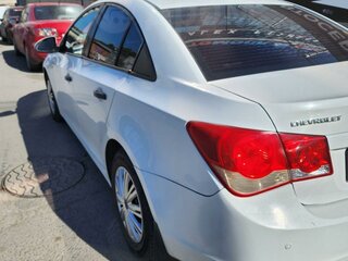 2010 Chevrolet Cruze I, белый, 470000 рублей, вид 4