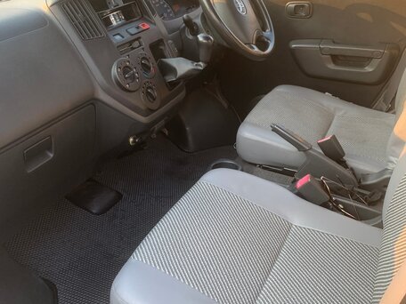 2016 Toyota Dyna, белый, 1760000 рублей, вид 2